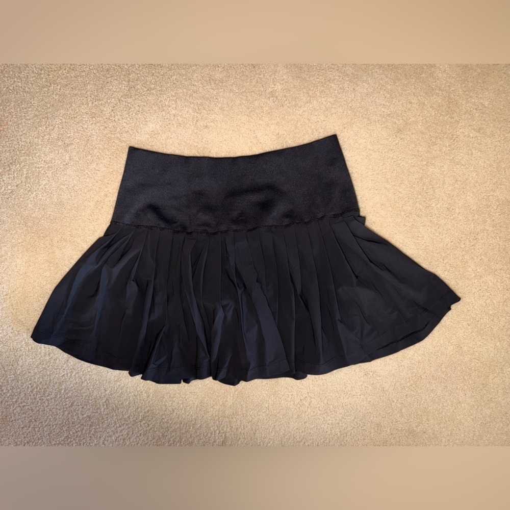 Black Wilson Midtown tennis skirt